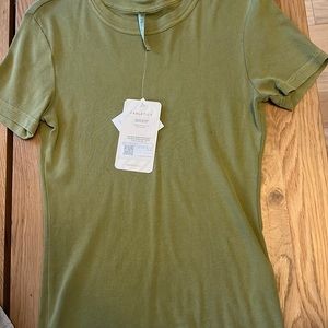 Fabletics t-shirt